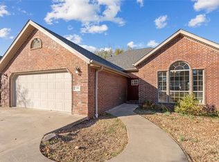 330 W Ridgedale Dr, Farmington, AR 72730