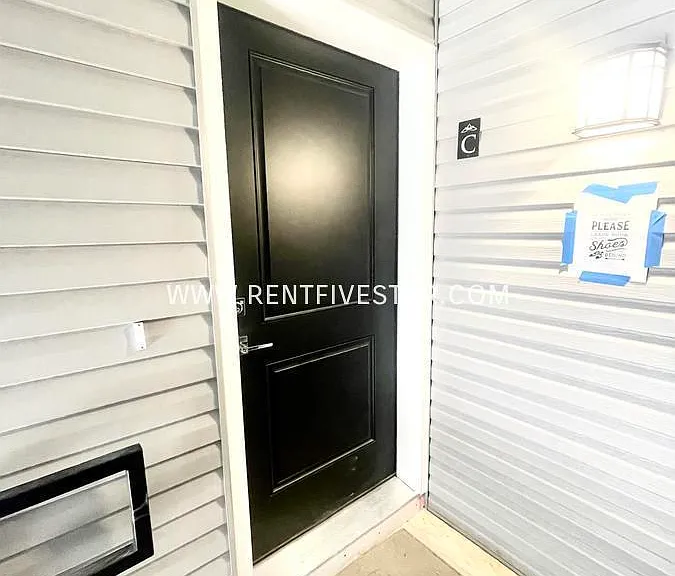 2494 Foothill Blvd #C — Photo 2