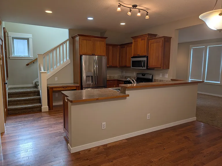 1135 W 28th Ave — Photo 5