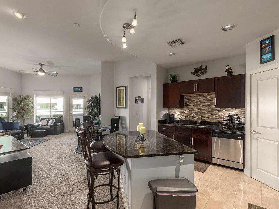 1st image of 945 E Playa Del Norte Dr