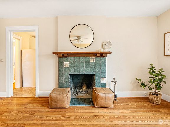 3rd image of 102 Bloomington Avenue