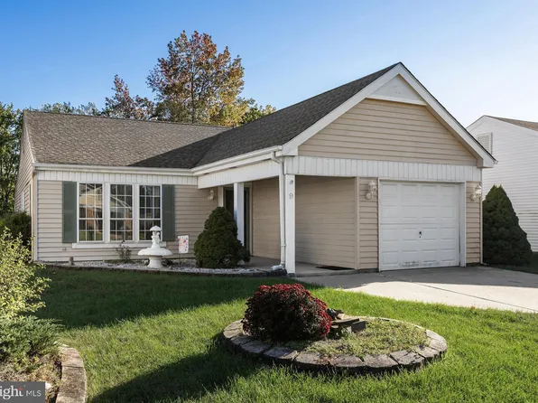 9 Mayfair Rd, Southampton, NJ 08088