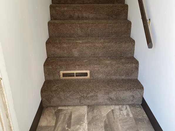 2200 Stoneybrook Rd APT 5, Pekin, IL 61554