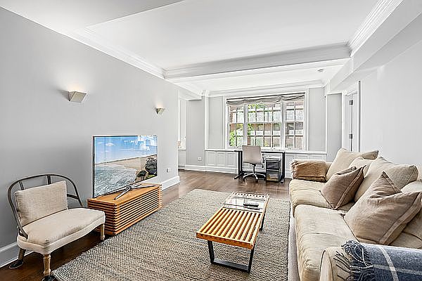 1st image of 28 E 10th St APT 4D