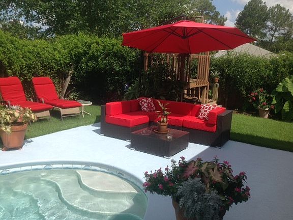 Pool in Back yard