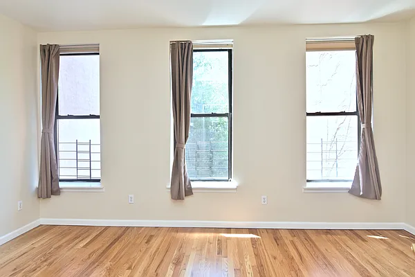 Rented by Bohemia Realty Group | media 16