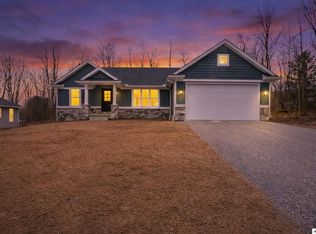 63 Appleseed Ct, Howard, OH