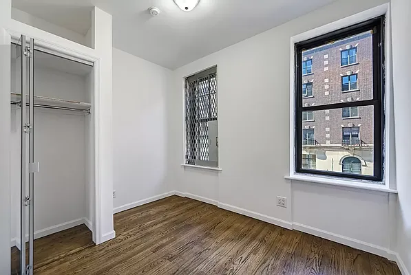 Rented by REAL New York | media 11