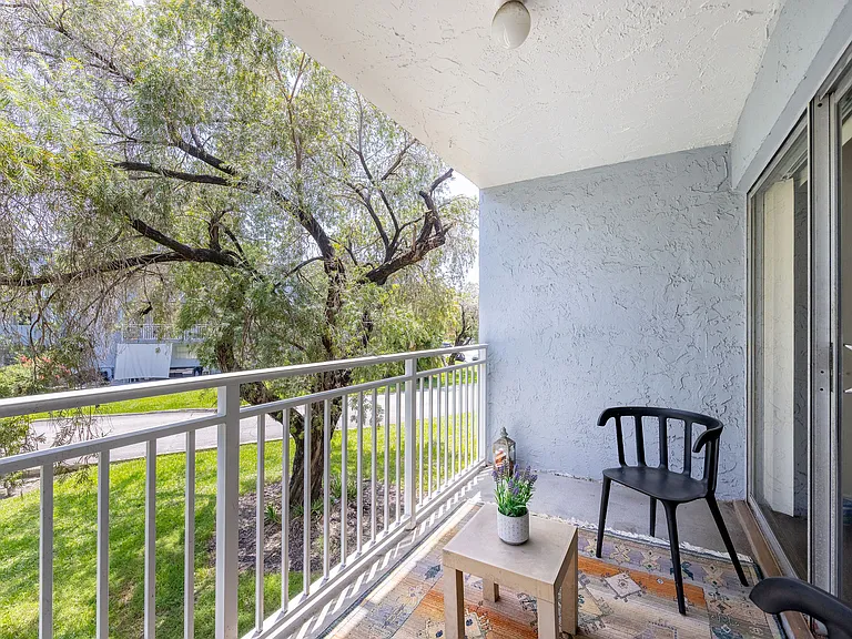 9365 Fontainebleau Blvd — Photo 21
