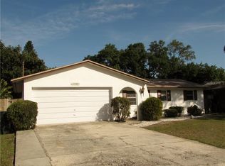12787 Lake Dr, Largo, FL 33774