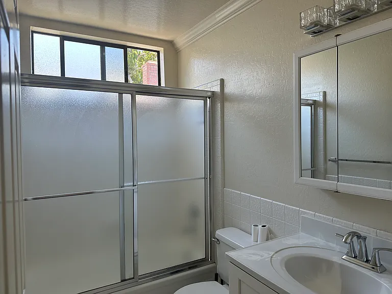 2nd Bathroom