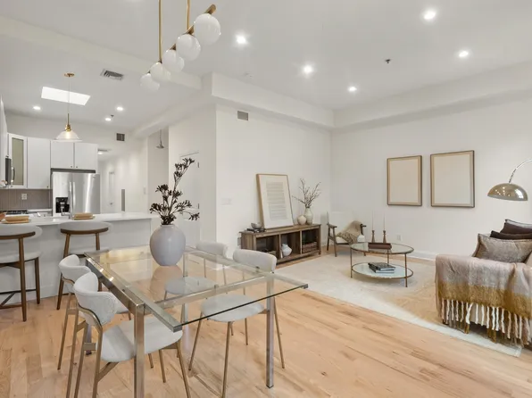 522 Hudson Street image 1 of 19