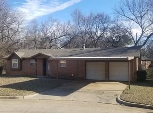 1320 Juniper Cir, Midwest City, OK 73110