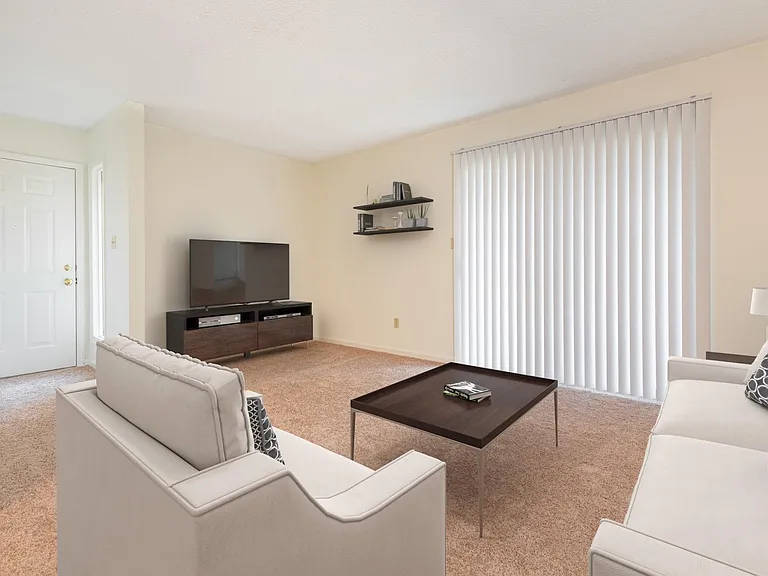 Cedar Hills Apartments and Towhomes — Photo 35