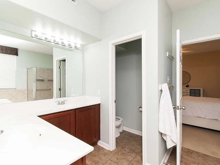 421 Shadowpoint — Photo 22