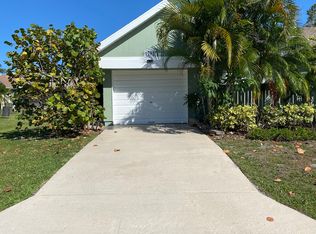 1781 SE Linpark Ct, Port Saint Lucie, FL 34952