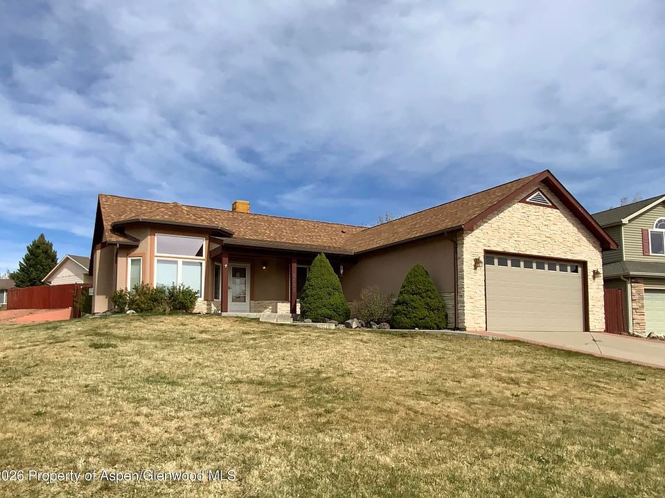 1st image of 235 Ponderosa Cir
