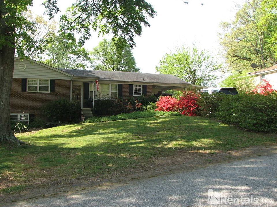 1st image of 6 Woodleigh Dr
