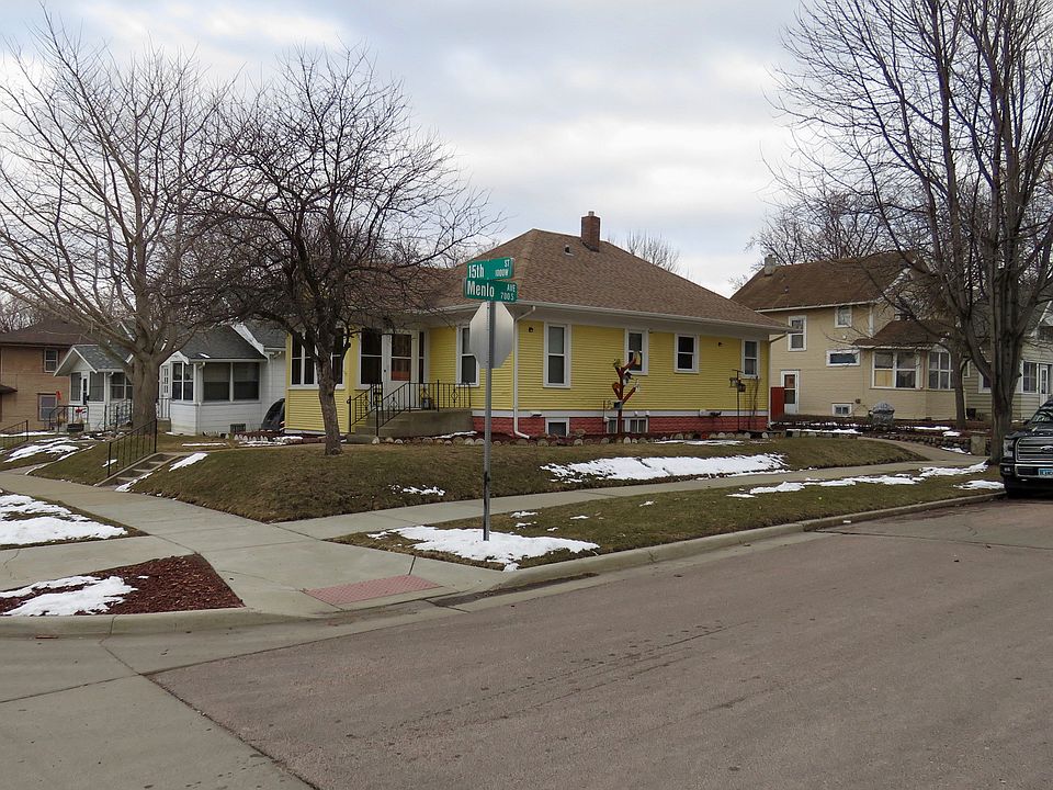 Home on Corner Lot