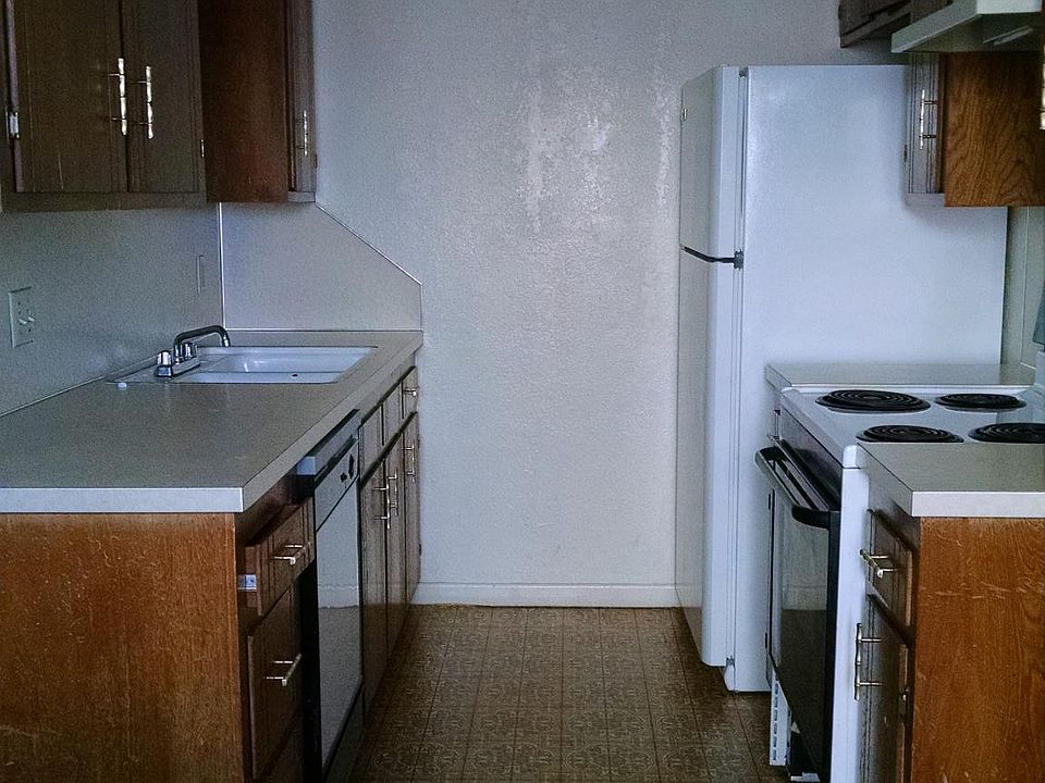 1st image of 3557 Yale Ave