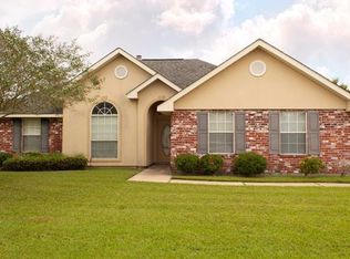 428 Oak Point Dr, La Place, LA 70068