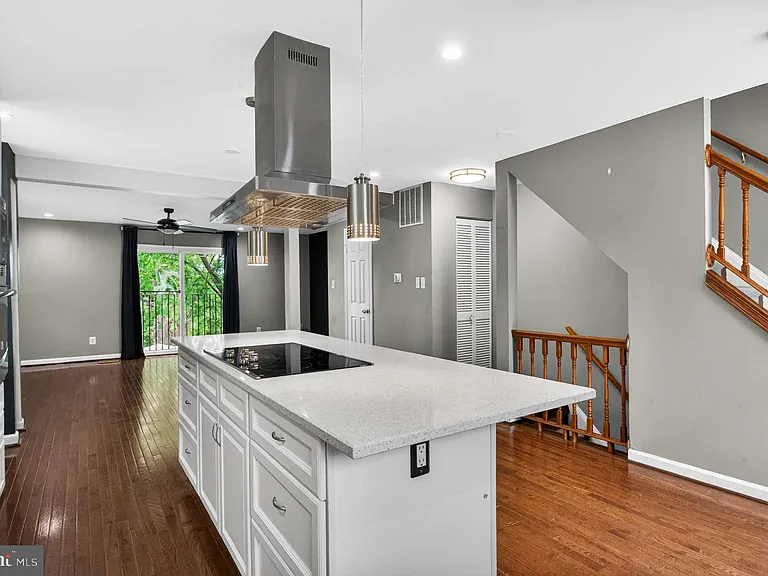 16611 Geddy Ct — Photo 5