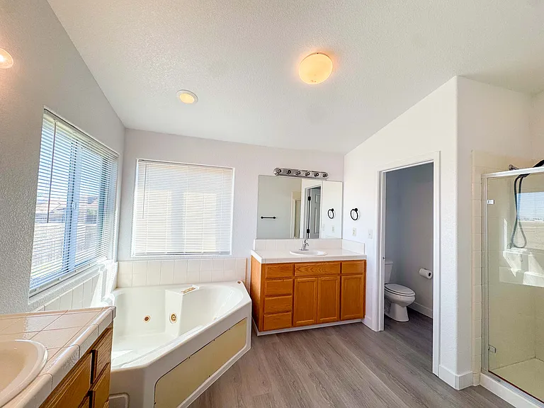 1033 Chenin Blanc St — Photo 9