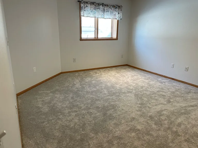2706 Wheatland Dr S — Photo 11