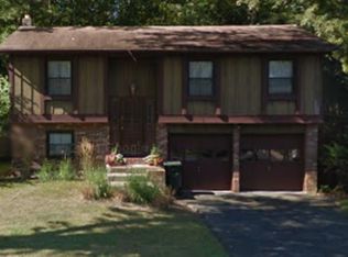 57 Walnut St, Farmingdale, NJ 07727