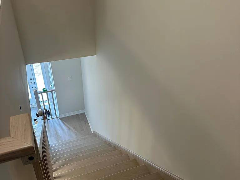 660 Colborne St W #D — Photo 15