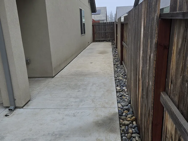 1374 Westgate Dr — Photo 24