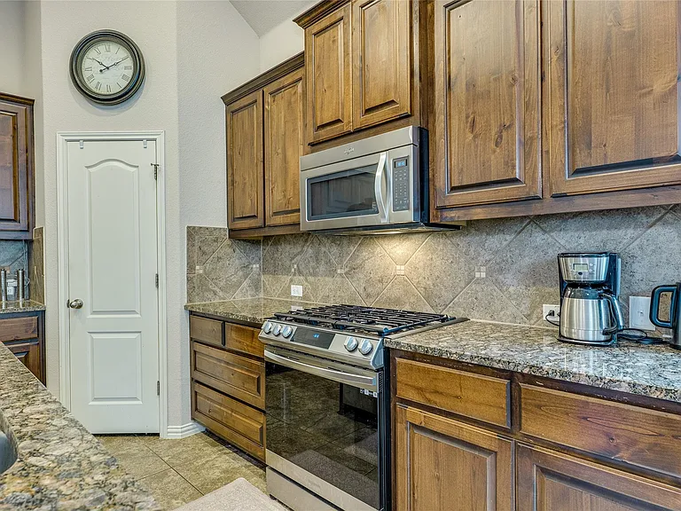 2732 Marshall Trl — Photo 11