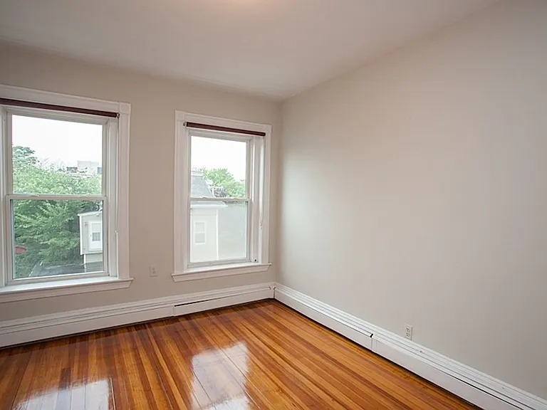 200B Harvard St #A3 — Photo 3