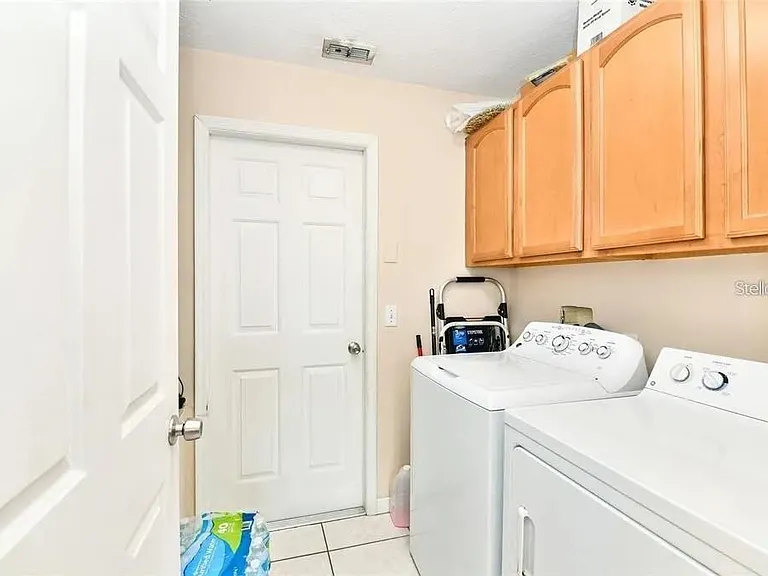 436 Lake Shore Pkwy — Photo 11