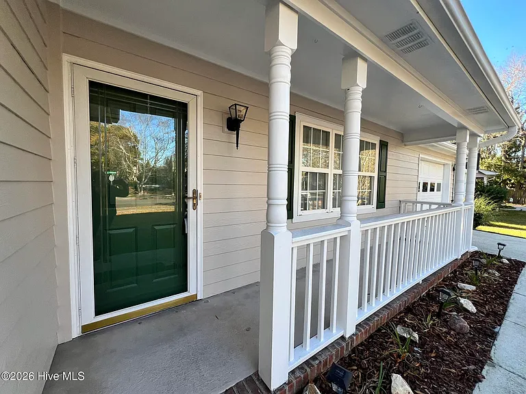 1006 Steeplechase Rd — Photo 2