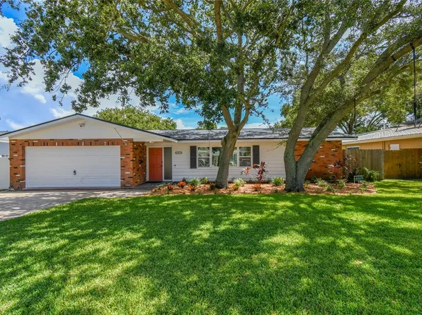 631 Lake Forest Rd, Clearwater, FL 33765