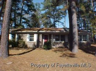 352 Appaloosa Dr, Spring Lake, NC 28390