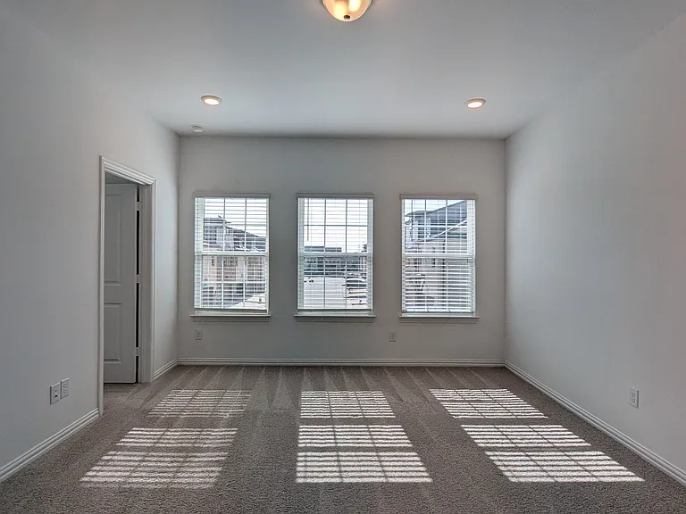 2257 Adena Springs Dr — Photo 12
