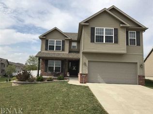 1409 Kickapoo Creek Rd, Bloomington, IL 61705