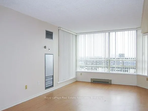 75 King St E #1503, Mississauga, ON L5A 4G5