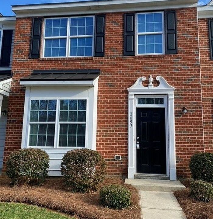 1st image of 2057 Clear Creek Ct