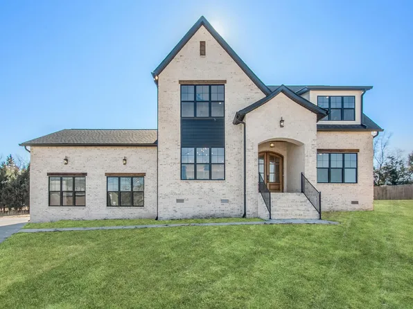 249 Rockytop Trl, Mount Juliet, TN 37122