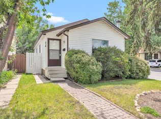 218 N Pinemeadow Rd NE, Calgary, AB T1Y 4N9