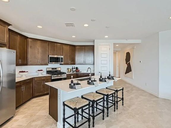 4th image of 23081 E SADDLE Way