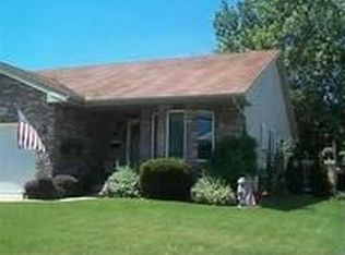 1411 Sturdy Rd, Valparaiso, IN 46383