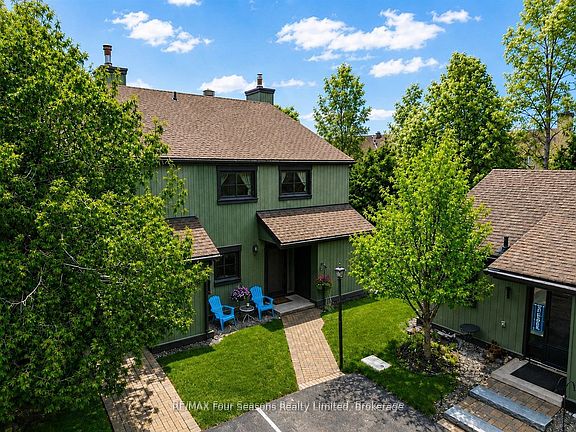 2nd image of 158 Escarpment Cres