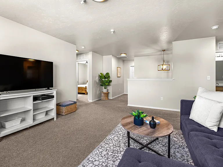 4447 W Everest St — Photo 17