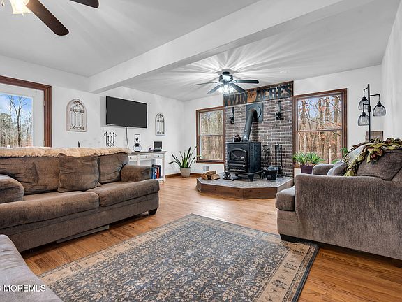 5th image of 106 Vienna Road