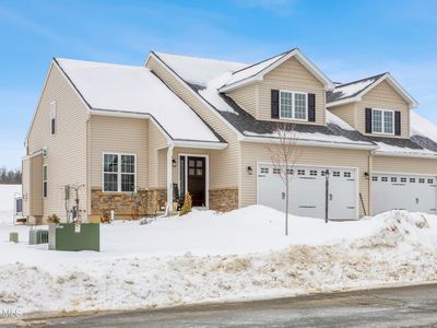 27 Paar Way, Mechanicville, NY, 12118