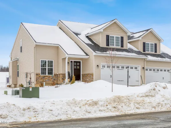 27 Paar Way, Mechanicville, NY 12118